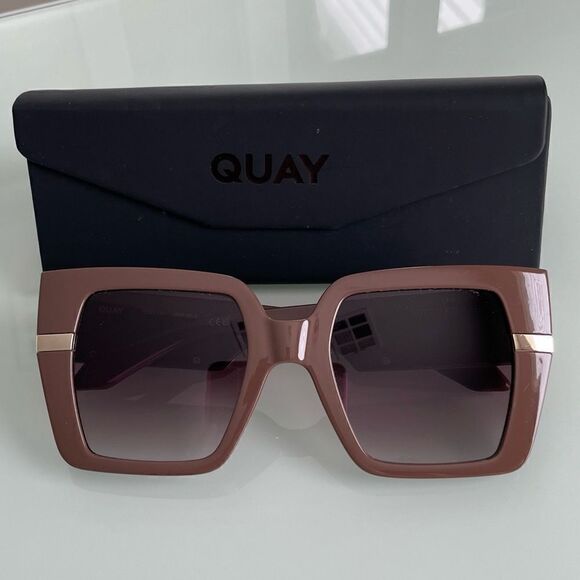 NWT QUAY Notorious Sunglasses main image 5